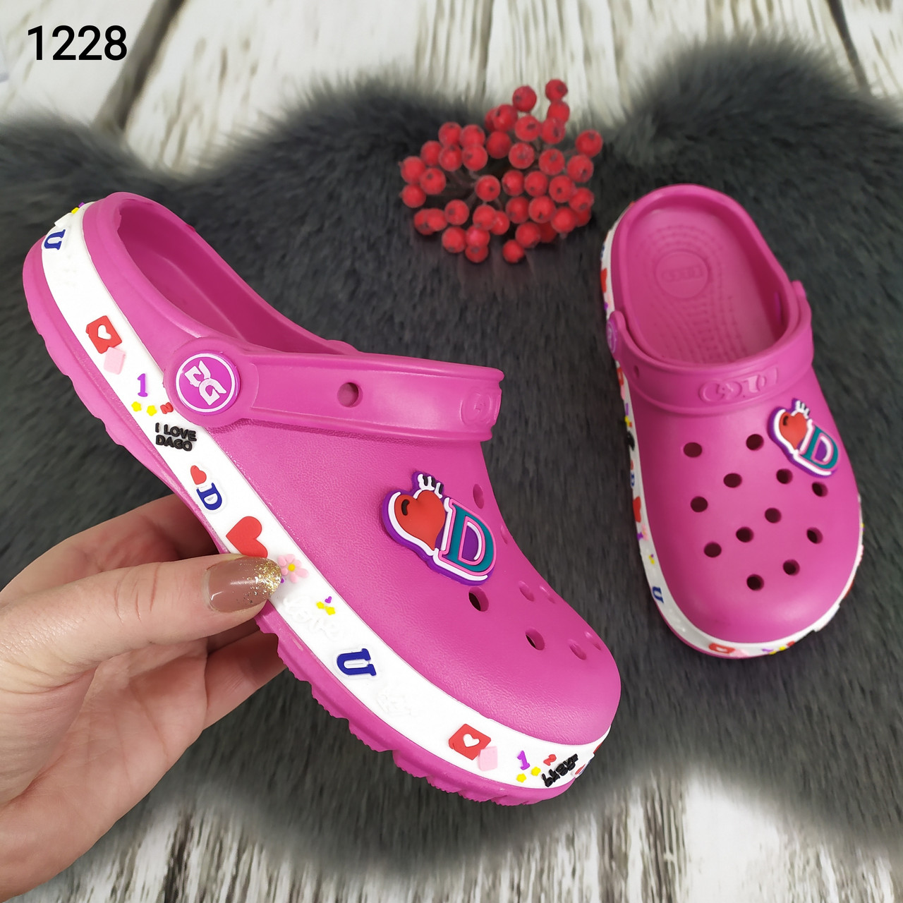 Крокси сабо підліткові для дівчинки малинові Dago Style р-р 33-36