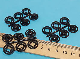 Кнопки для одягу пришивні пластикові 15мм. Чорні (комплект 9 кнопок)