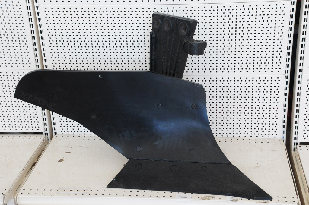 Відвал високоміцний з композитного матеріалу Tekrone для плуга ПЛН 3-3,5 (5,35)