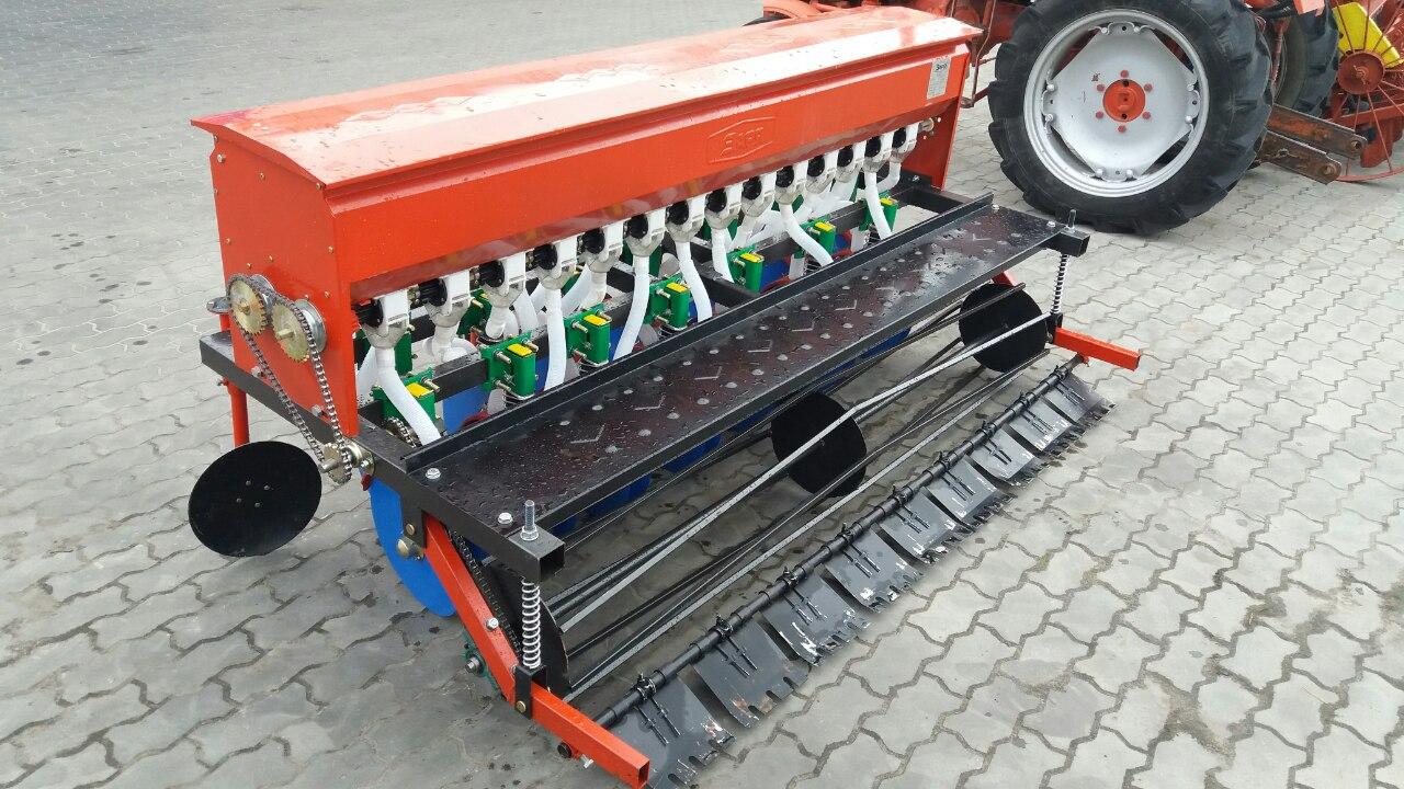 Сіялка зернова 12-рядна Зарява