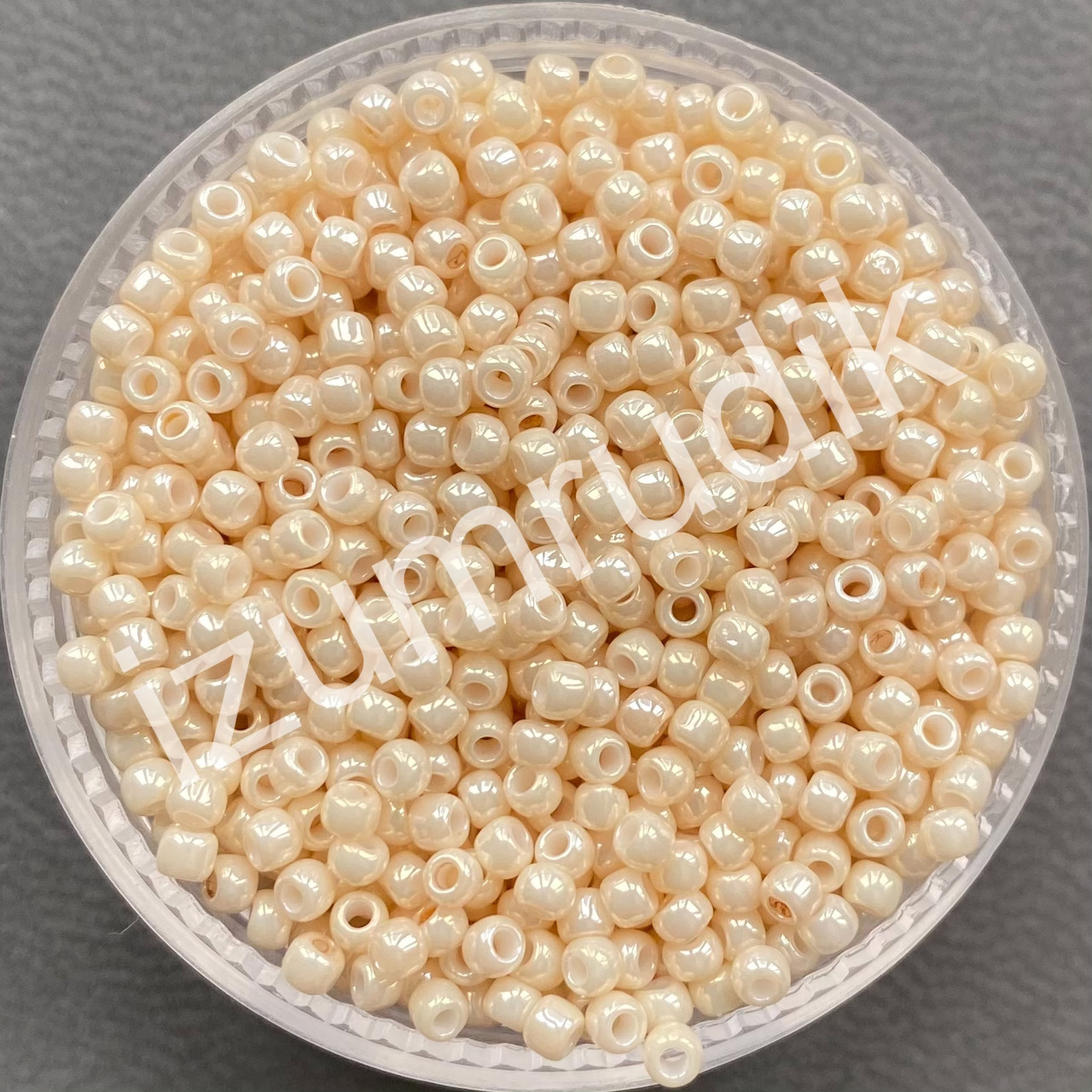 Бісер круглий TOHO TR-11-123