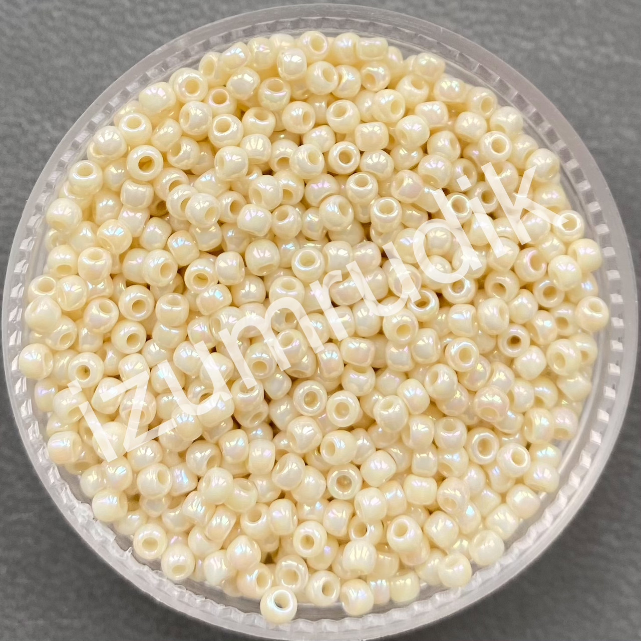 Бісер круглий TOHO TR-11-409