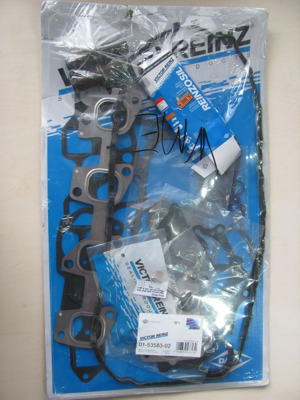 Комплект прокладок Renault Mascott 3.0 dCi | 04-10 | VICTOR REINZ