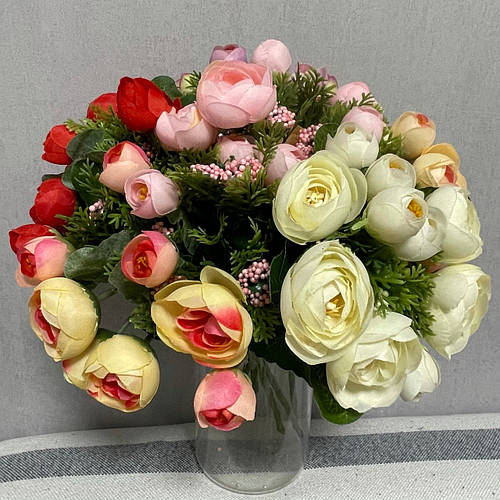 Искусственные цветы Букет ранункулюса с ягодой 30 см. искусственная ...