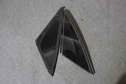 Скло заднє трикутник Audi A8 D3