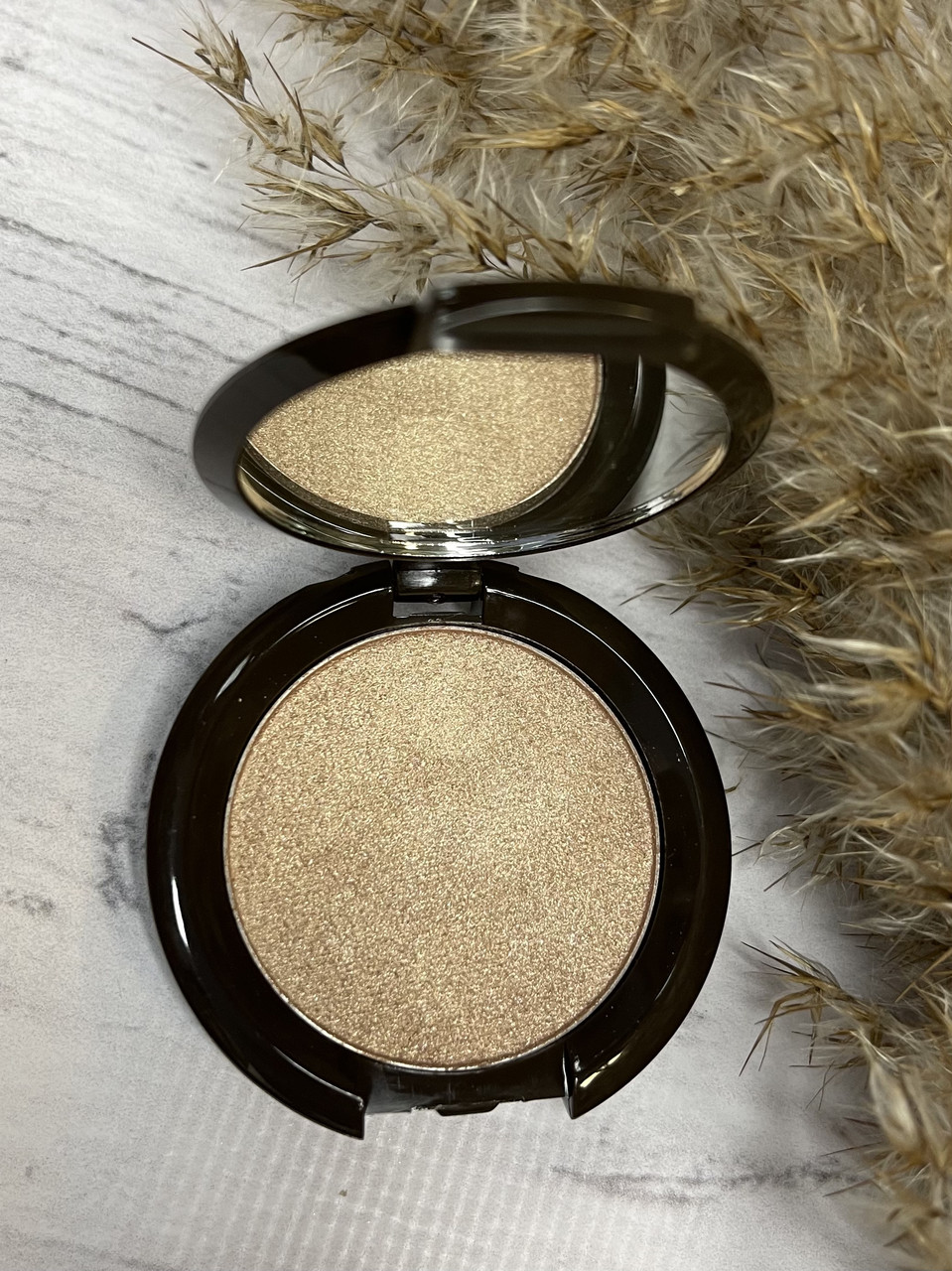 Супер хайлайтер для обличчя BECCA колір OPAL