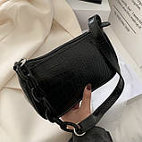 Жіноча класична маленька сумка багет на ланцюжку ремінці рептилія чорна, фото 7