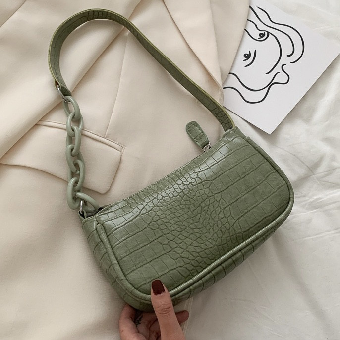 Жіноча класична маленька сумка багет на ланцюжку ремінці рептилія зелена оливкова хакі