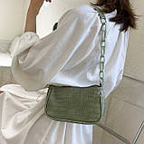 Жіноча класична маленька сумка багет на ланцюжку ремінці рептилія зелена оливкова хакі, фото 7