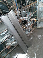 Низ дверцят субару