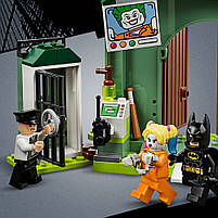 Lego Super Heroes Бетмен і біг Джокера 76138, фото 6
