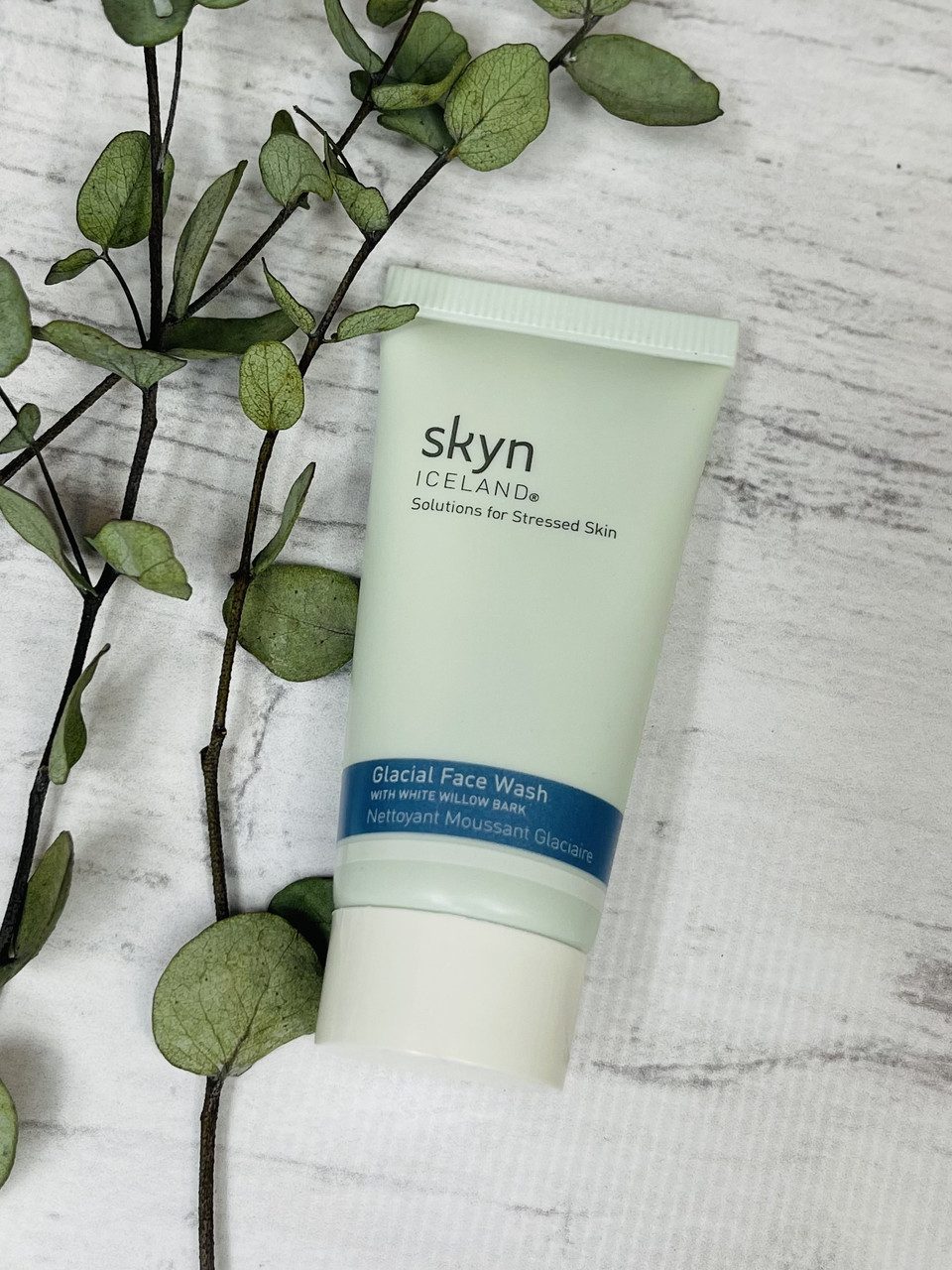Очищення шкіри на мінералах SKYN ICELAND Glacial Face Wash