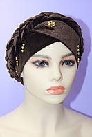 Шапка чалма однотонна велюрова з косою прикрашена золотистими намистинами синій