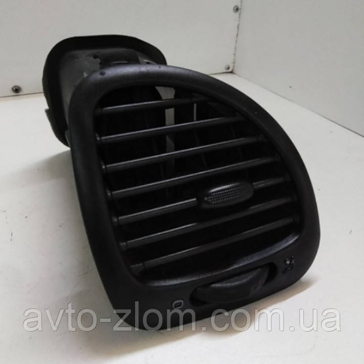Правий дефлектор салону Volkswagen Sharan, Ford Galaxy, Шаран, Форд Галаксі. 7M1819704F, 95VWA018B08AGW., фото 1