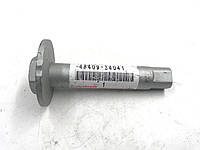 Болт кріплення нижнього важеля передньої підвіски, оригінал 48409-34041