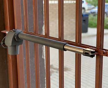 Установлена автоматика FAAC Genius G-bat 300