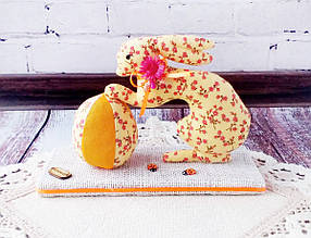 Інтер'єрна іграшка "Пасхальний кролик" жовтий