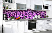 Кухонный фартук Яркие конфеты Шарики виниловая пленка для кухни 650х2500мм Еда Фиолетовый