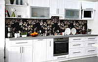 Кухонный фартук Мелкие цветы на темном фоне виниловая пленка для кухни 650х2500мм цветы Черный