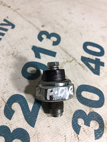 Датчик тиску оливи Subaru