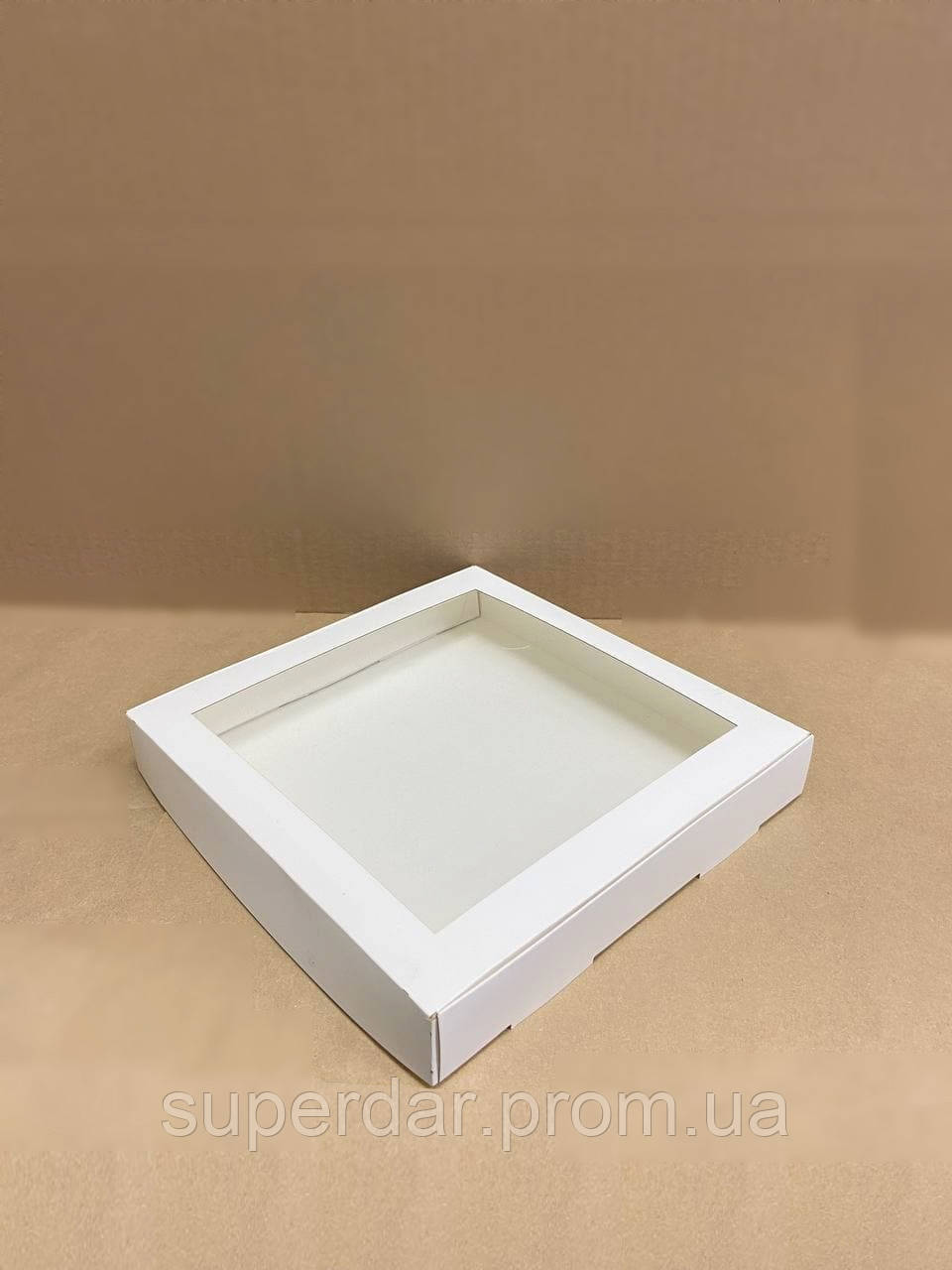 Коробка с окном 200х200х30 мм для пряников, белая