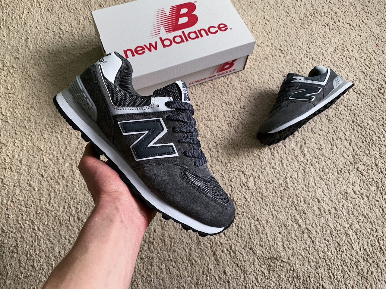 Чоловічі кросівки New Balance 574 сірі з білим