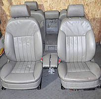 Шкіряний салон Audi A8 D3