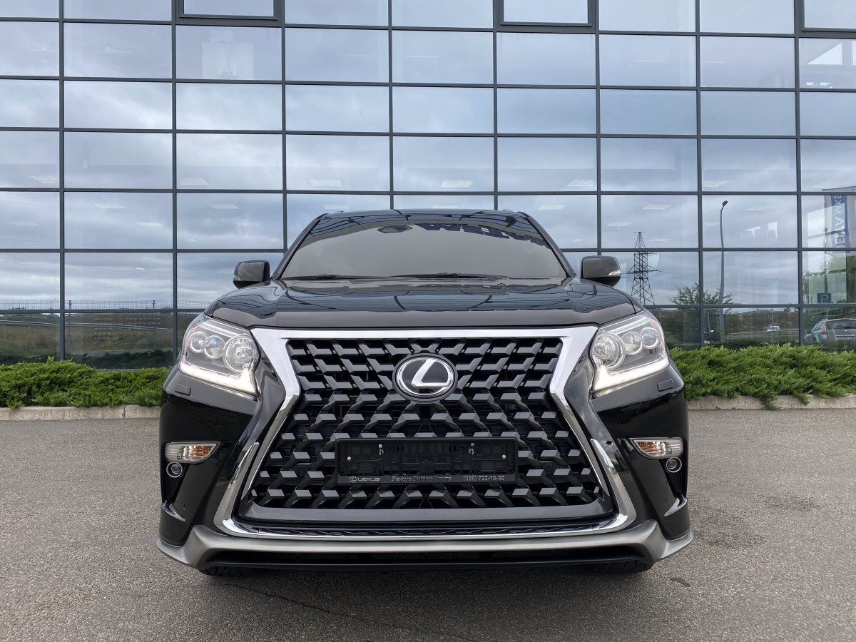 Решітка радіатора Lexus GX 460 2014-2021 в стилі рестайлінг 2020+