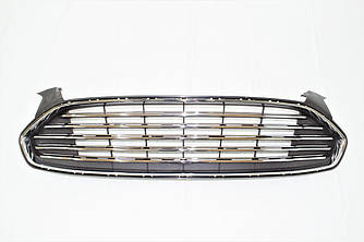 Решітка радіатора Ford Mondeo / Fusion USA 2013-2016 ВЕРХНЯ