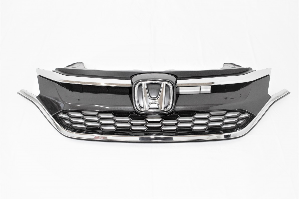 Решітка радіатора Honda CR-V 2015-2017 (без лого)