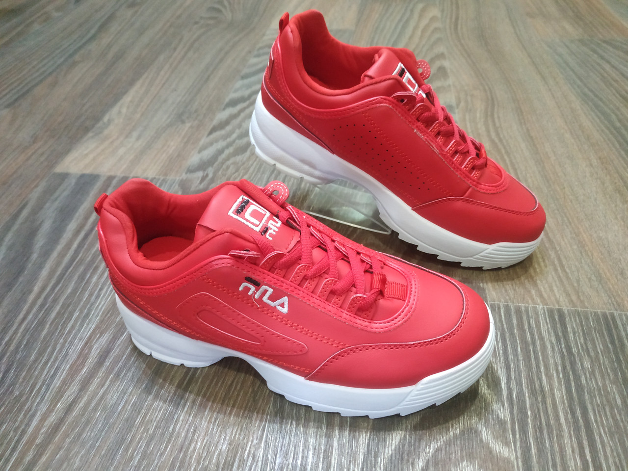 ЗНИЖКА! 36р - (22,7см) Кросівки Fila Disruptor Червоні