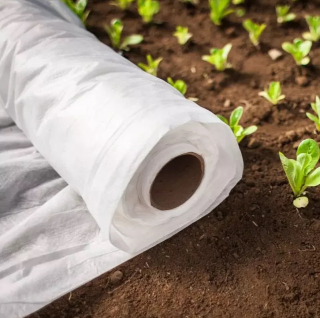 agrovolokno-beloe-30-g-m²-16h100m-shadow-chehiya-4%-dlya-teplits-parnikov-grunt-foto-4