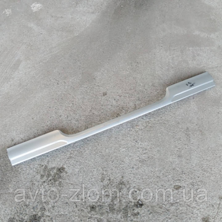 Накладка кришки багажника Opel Vectra B, Опель Віктра Б. Уніварсал. 90586899., фото 1