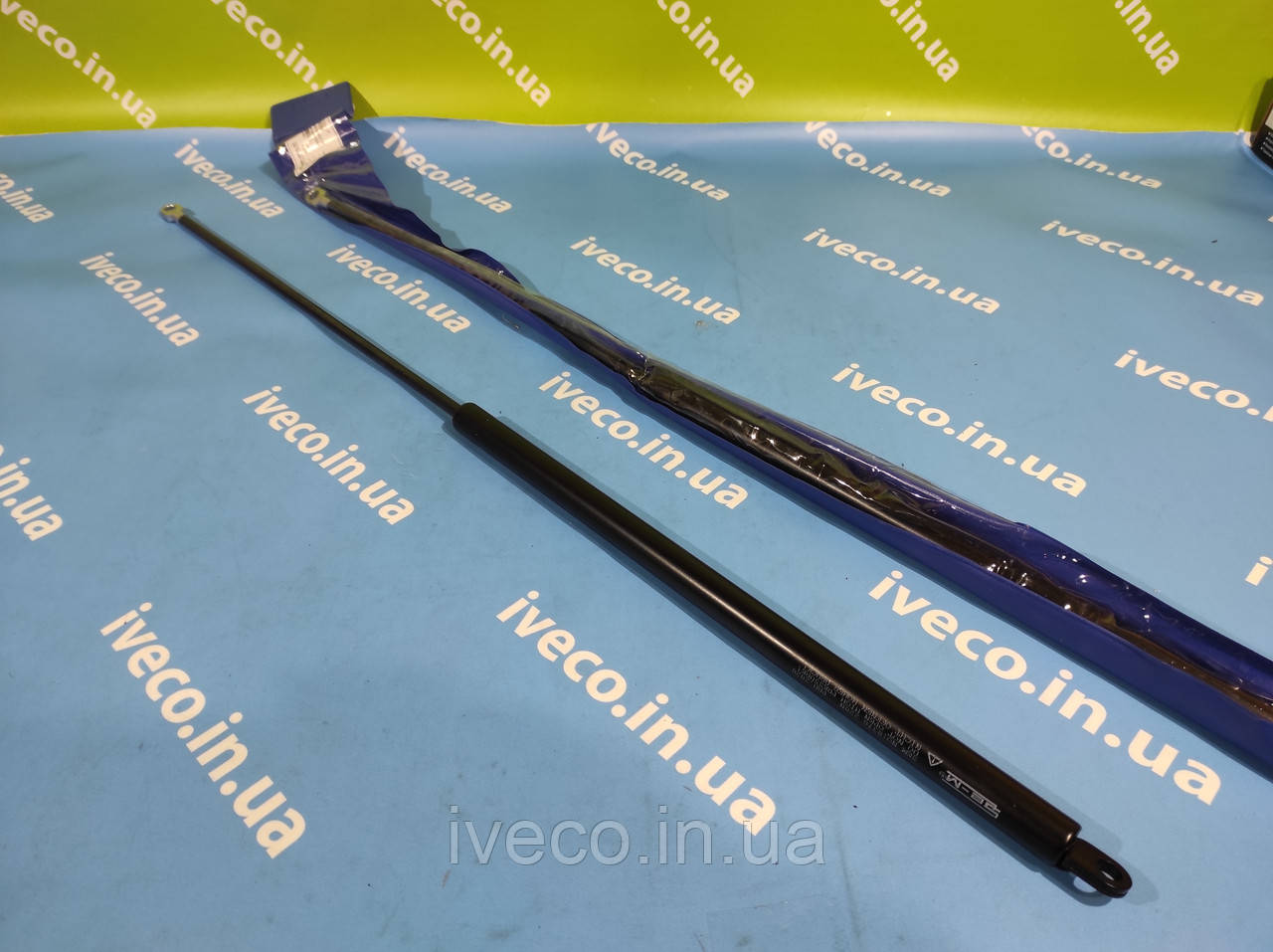 Амортизатор капота MAN M90 F90 M2000 F2000 L = 720 mm 220 N SEM8376 81748200095