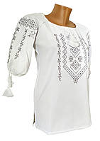 Красива жіноча вишиванка з геометричним орнаментом у білому кольорі тканини «Мадонна» Сірий орнамент