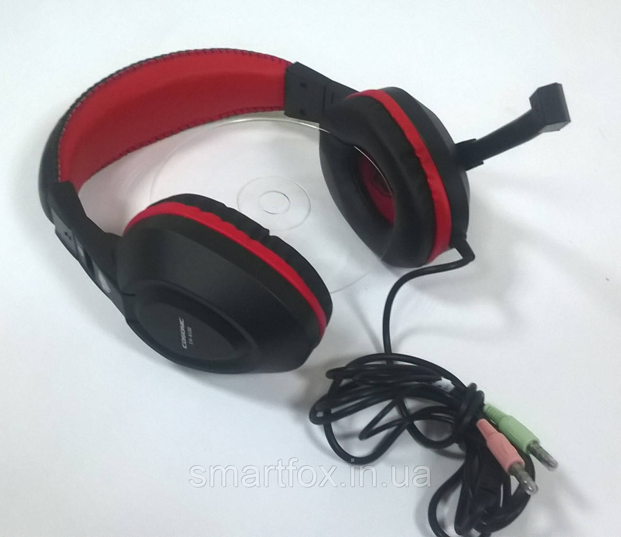 Накладні навушники з мікрофоном Cosonic Gamer 6100