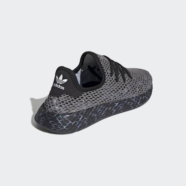 Adidas deerupt kaina 2025
