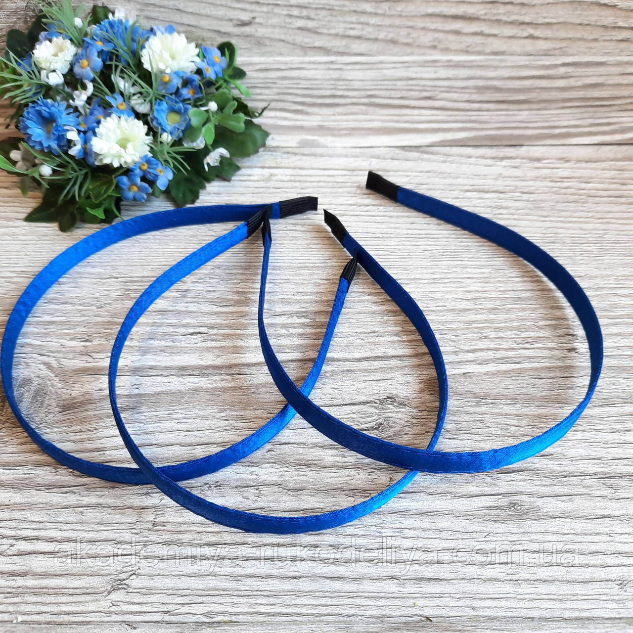 Обруч металевий в атласної тканини. Колір синій. 1 см, фото 1