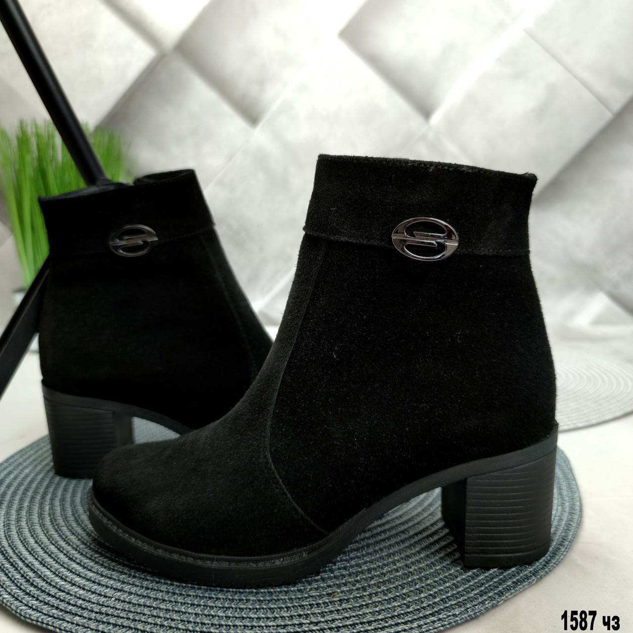 Замшеві демісезонні черевики жіночі на маленькому підборі тільки 36 р-р, фото 1