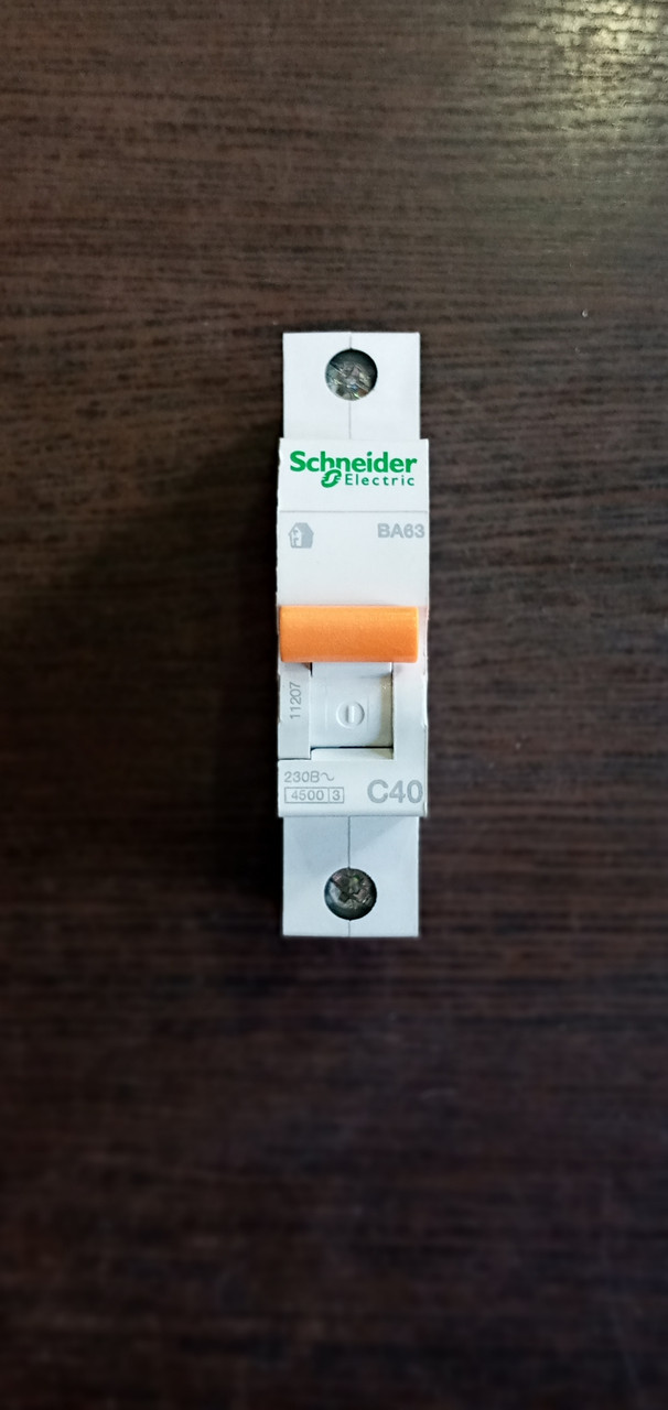 Автомат 1Р 40А Schneider