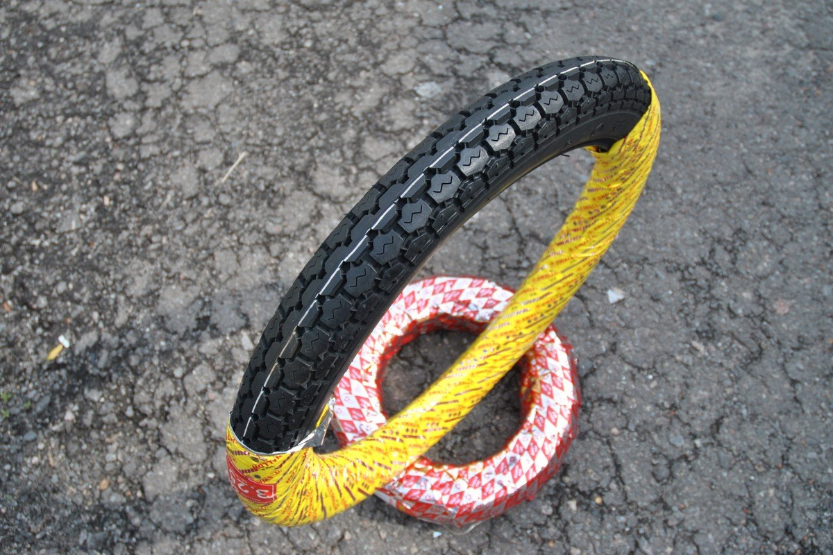 Покришка 3.00-18 Swallow S-202