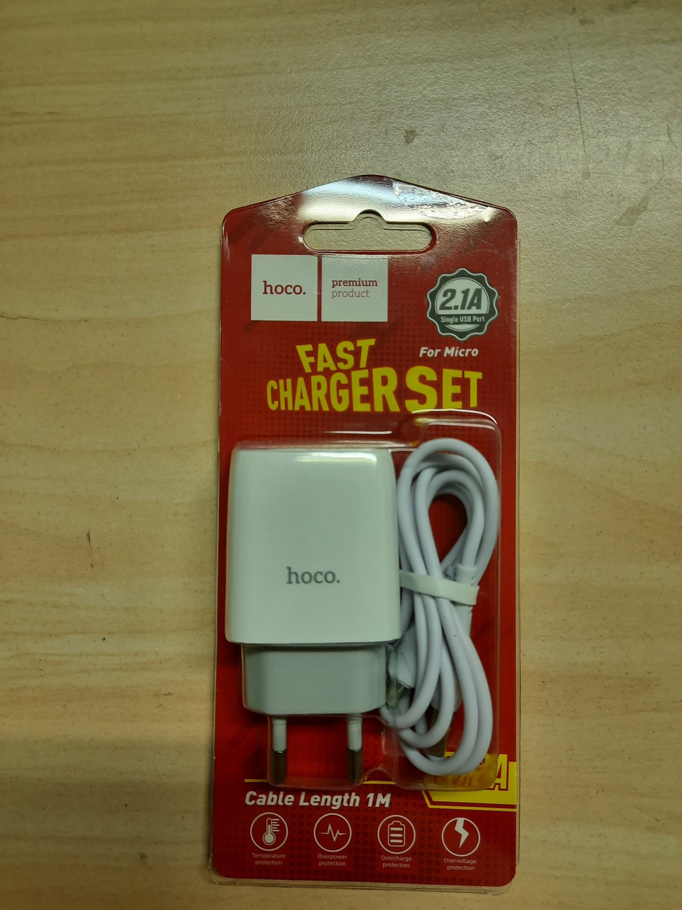Сетевое зарядное устройство Hoco C72A micro USB Lightning white