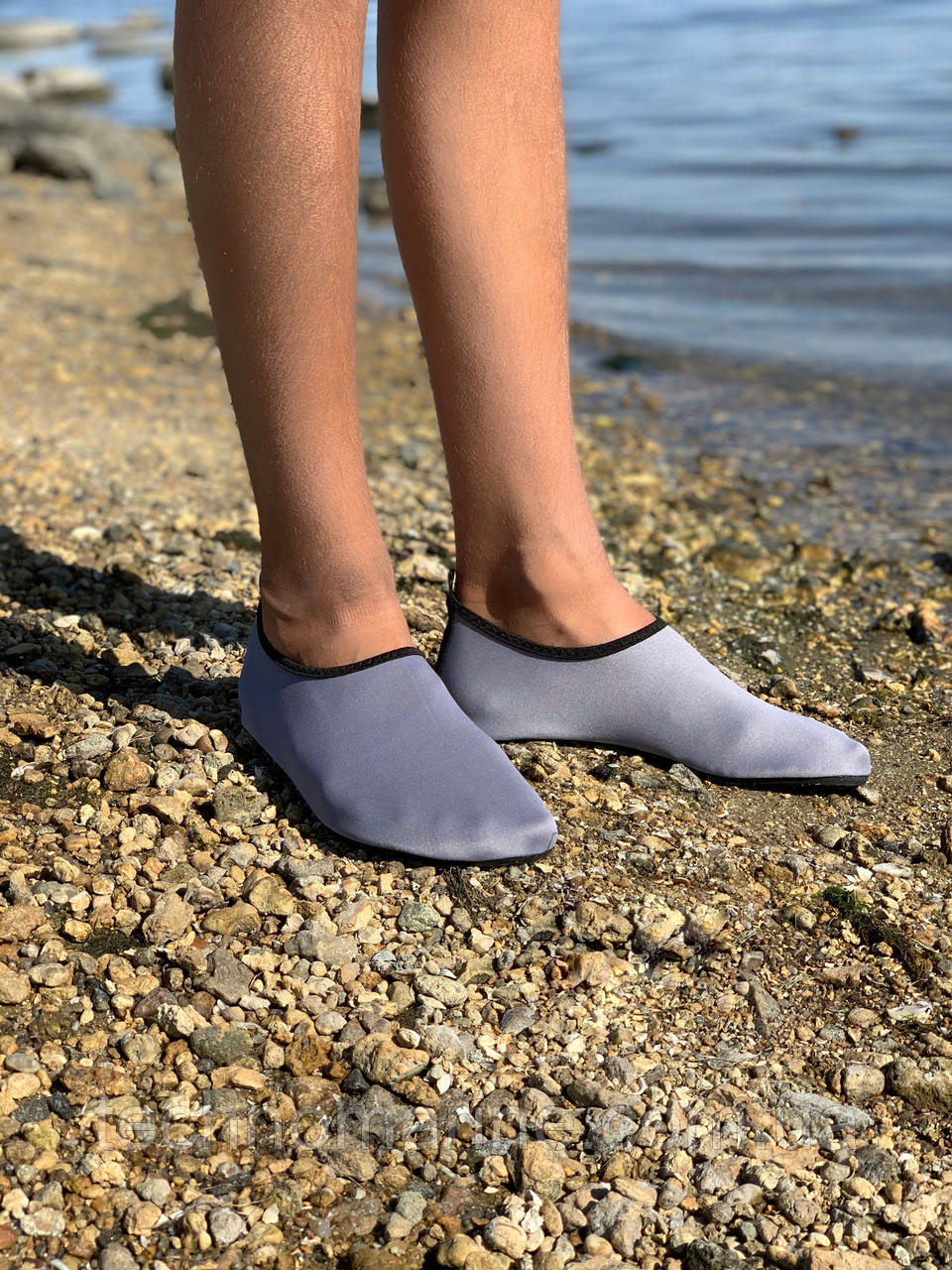 Неопренове взуття аквашузи коралки Skin Shoes сірі з чорною облямівкою, фото 1