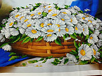 Картина вышитая бисером "Ромашковая корзина"
