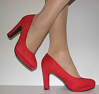 Женские замшевые красные туфли на устойчивом каблуке танкетке размер 36