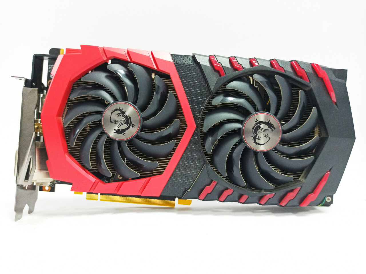 Видеокарта MSI GTX 1070 (8GB/GDDR5/256bit) GTX 1070 GAMING X 8G БУ - фото 1 - id-p1359916101