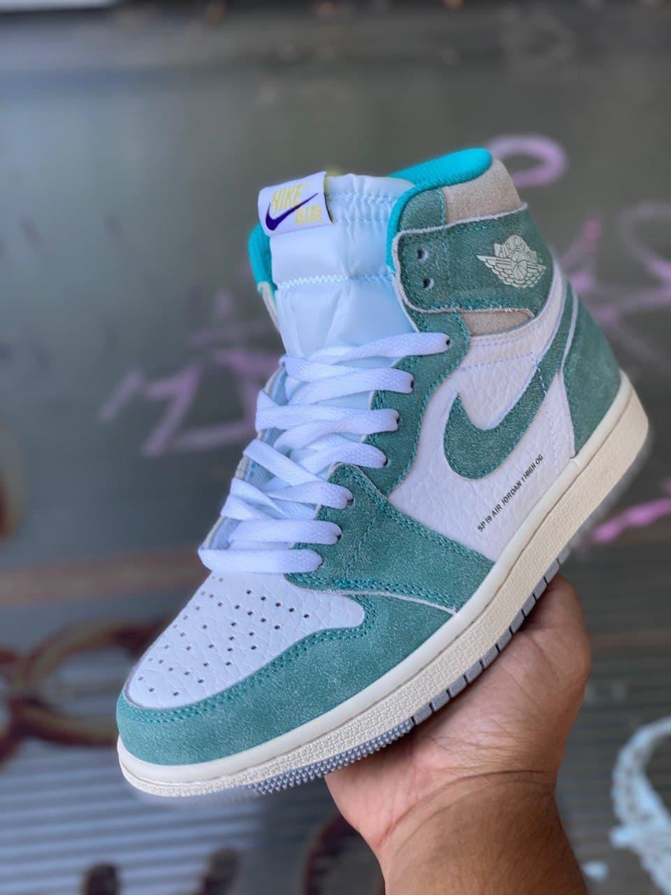Кросівки чоловічі зелені Nike Air Jordan Retro 1 (04529)