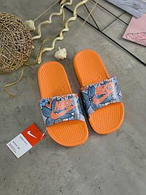Жіночі помаранчеві тапочки Nike Benassi. Тапочки на літо. Жіночі шльопанці.