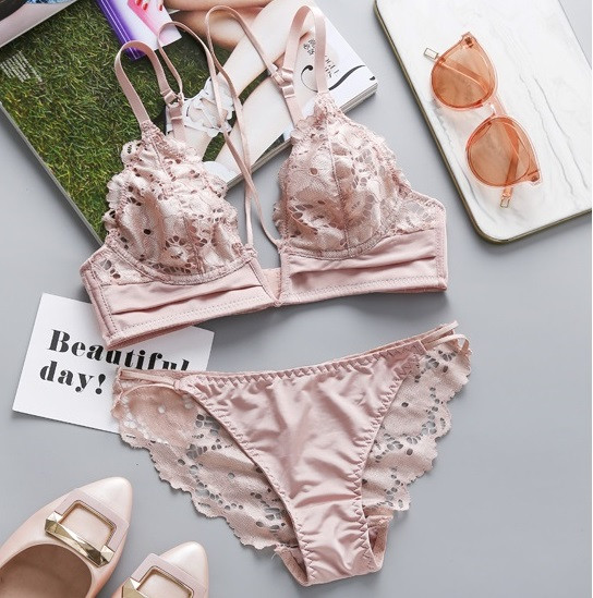 Комплект жіночого мереживного нижньої білизни ніжно -рожевий S, фото 1