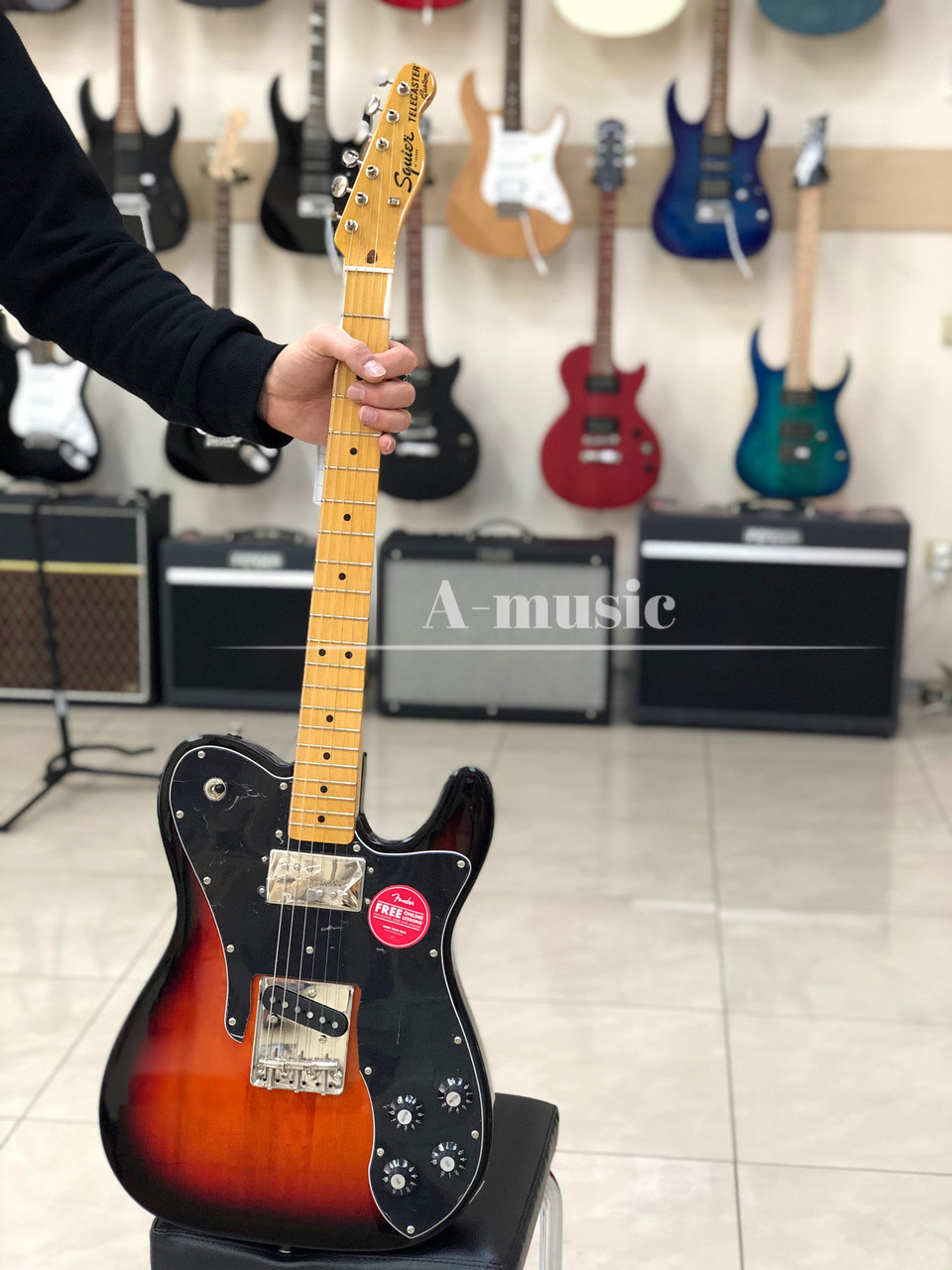 Электрогитара SQUIER by FENDER CLASSIC VIBE '70s TELECASTER CUSTOM MN 3-COLOR SUNBURST